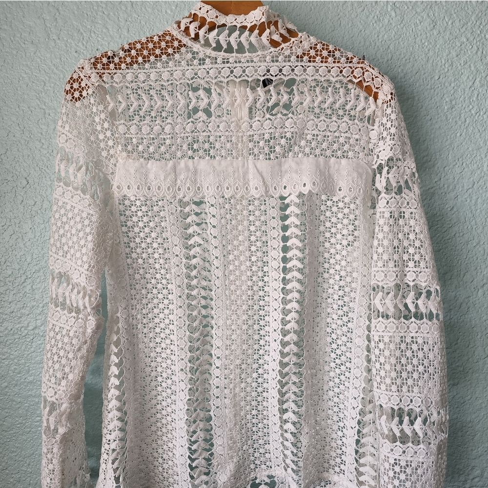 YOINS White Crochet Lace Blouse